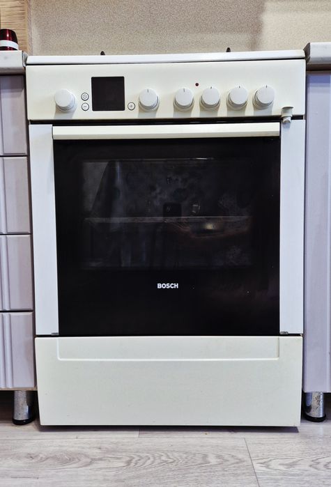 Продам газ плиту Bosh в отличном состоянии