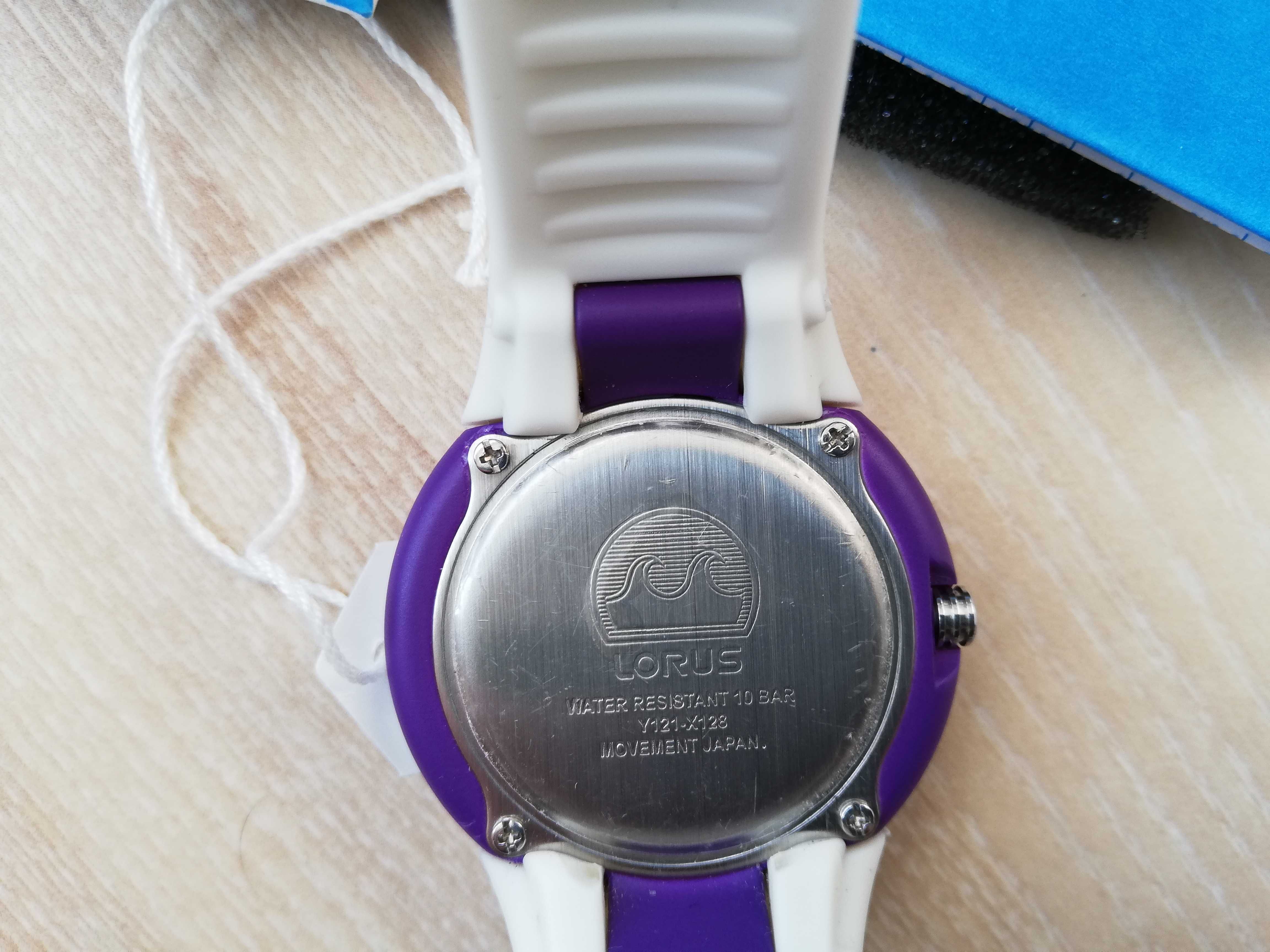 Дамски силиконов часовник Lorus Watch RRX61DX9