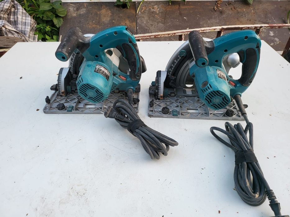 Fierăstrău circular Makita SP600