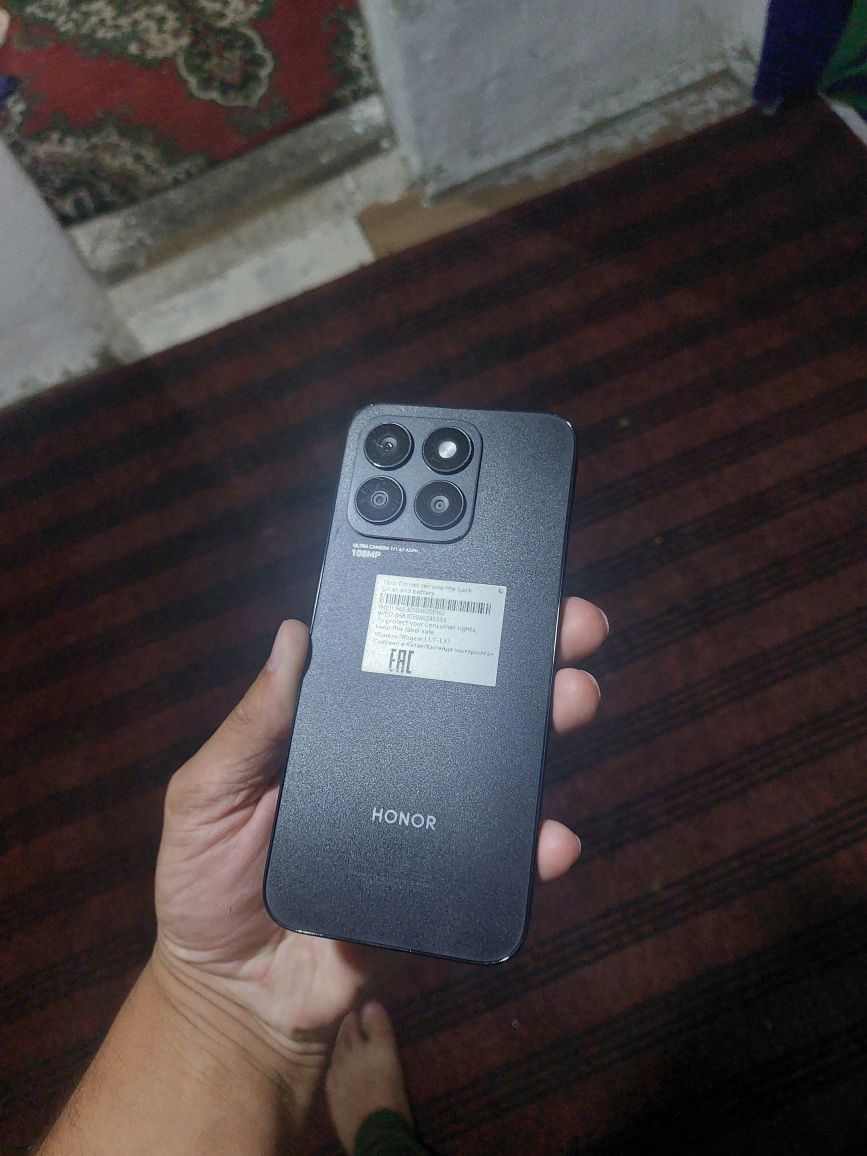 Samsung a52 sotiladi holati idial 6ga 128 xonor x8b sotiladi 256