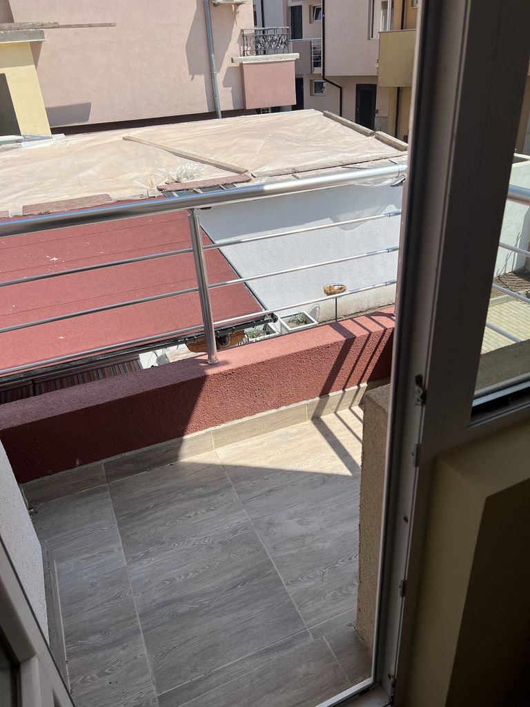 Дава се под наем Двустаен апартамент в Несебър - 65 кв.м за 357 € - Снимка #3