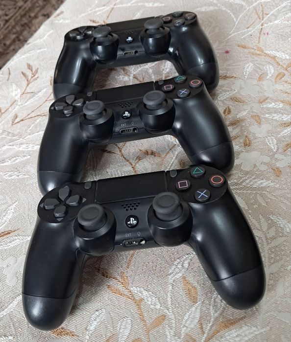 Playstation 4 slim