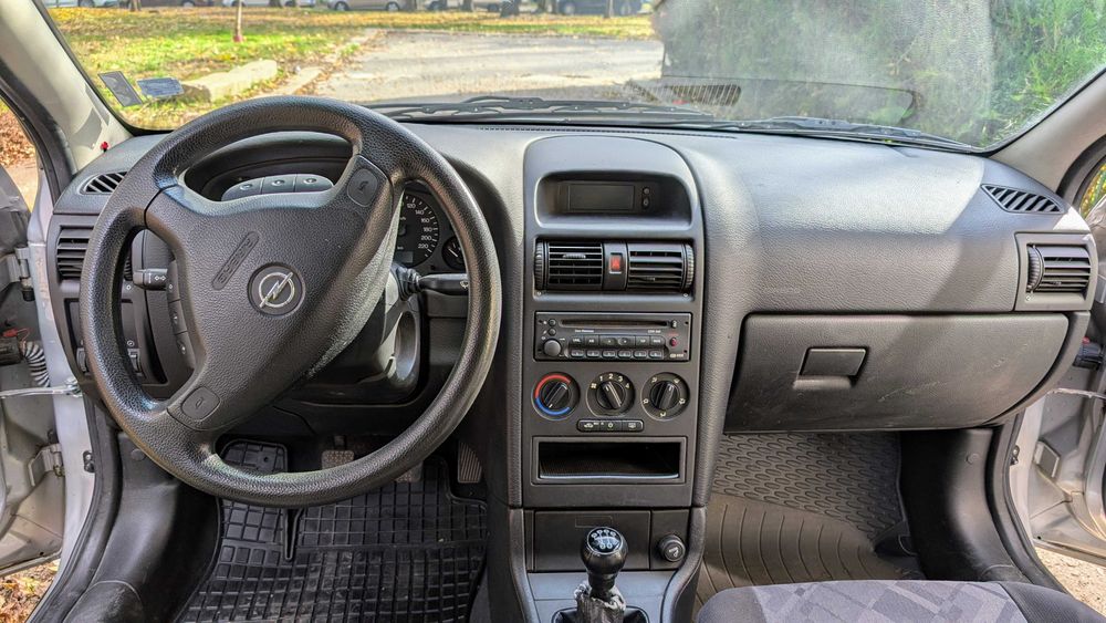 Opel Astra 1.6 16V 2000г