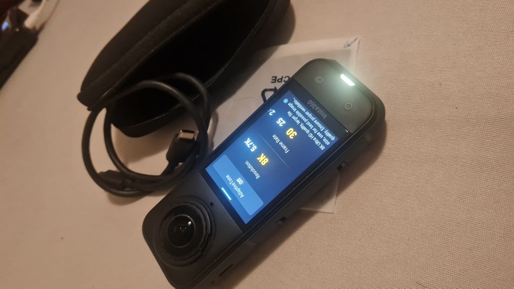 Vând insta 360 X5