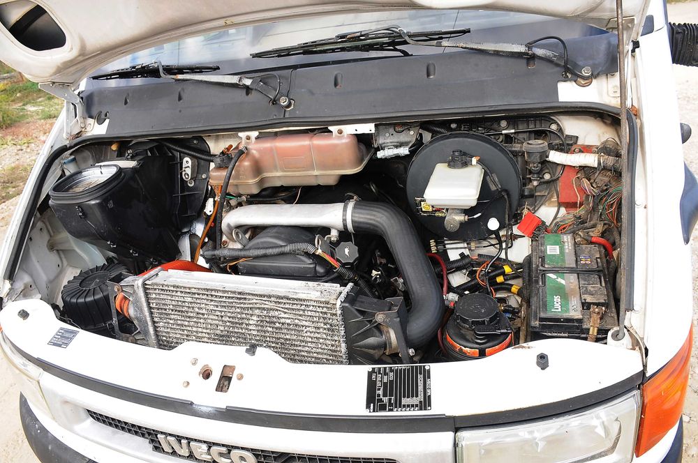 IVECO Daily 35C13 Basculabil/cutie 2001 2.8TDi 130 CP 6 trepte cat. B