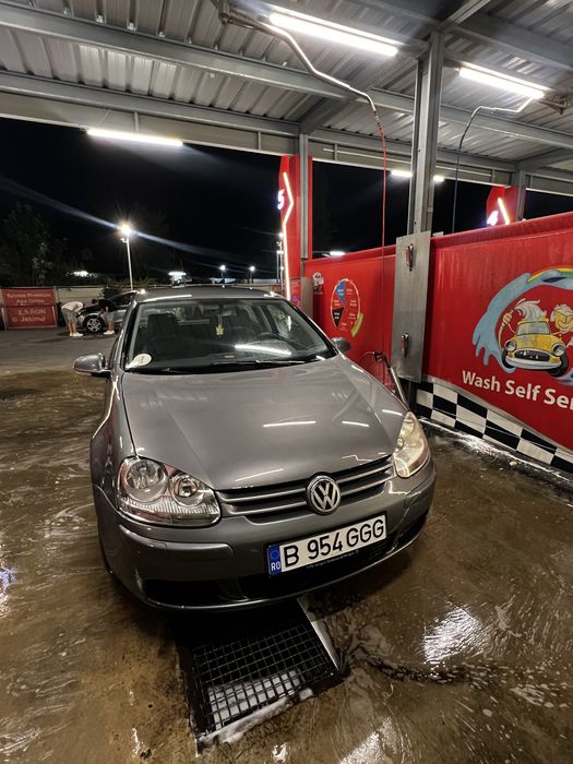 Volkswagen Golf V • 2005 • 1.4 MPI • 75 CP • Benzină
