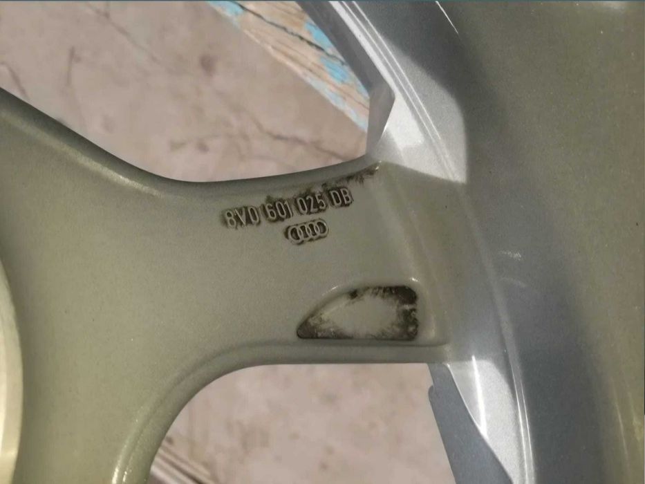 AUDI A3 RS3 S3 8V0 5x112 7,5x18 ET51 8V0601025DB