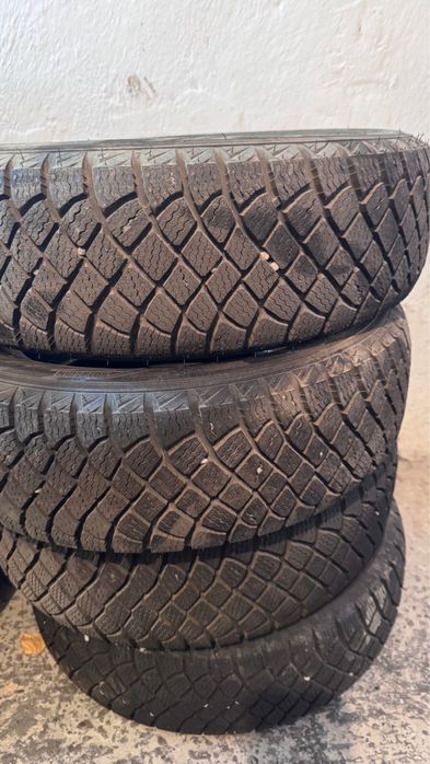 Зимний шины 175/65/14