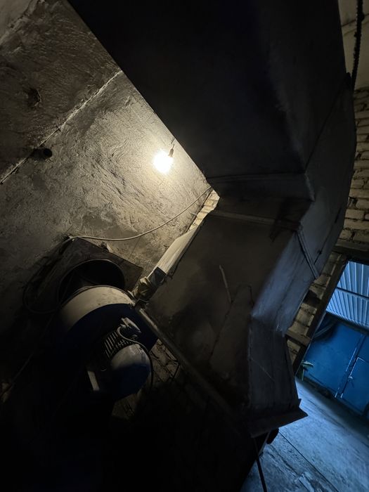 Продам вытяжку срочно в хорошем состоянии