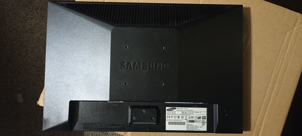 Monitor Samsung Sync Master 923NW 75hz