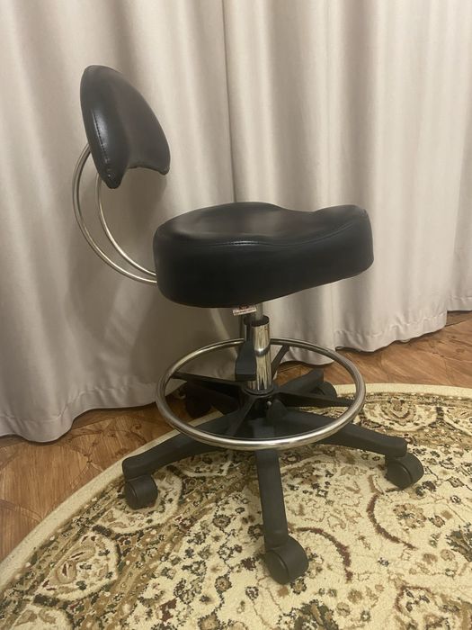 Кресло парикмахерское