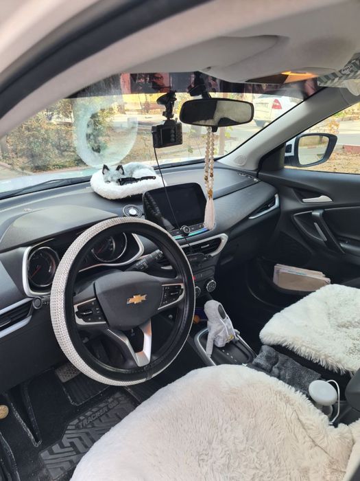 трекер2 сотилади узимники краска тоза халол мошина наваротлари бор ..