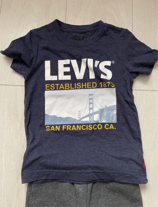 Tricou + pantaloni Levi’s 4 ani