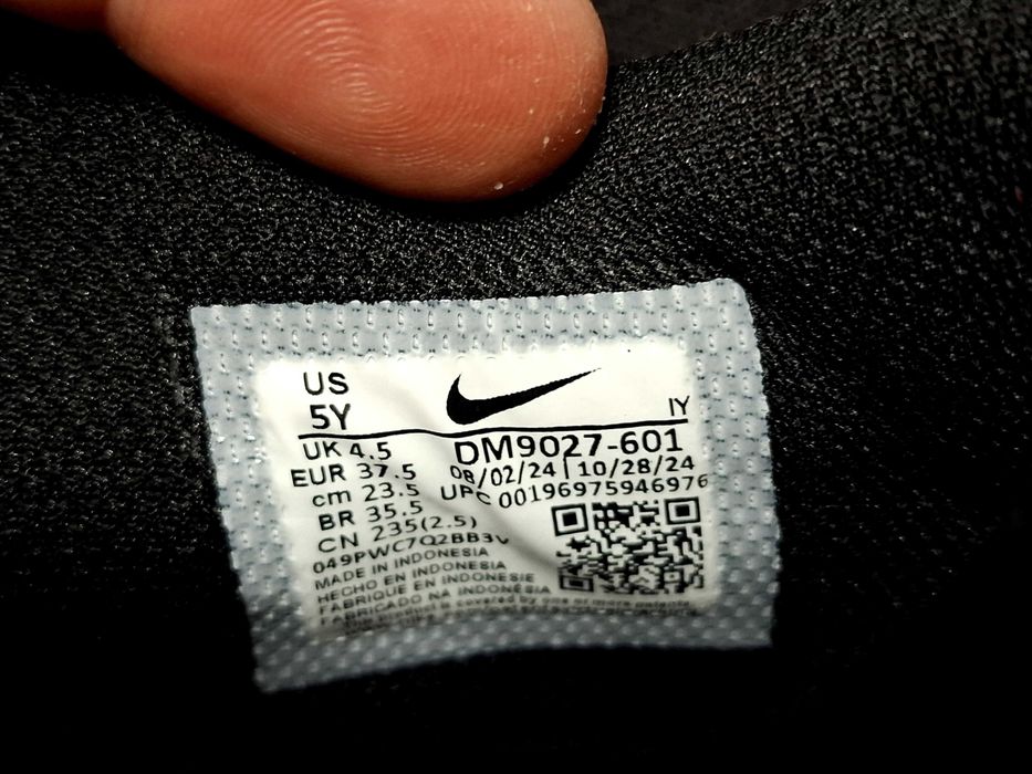 Червени Маратонки Nike. 37.5 номер