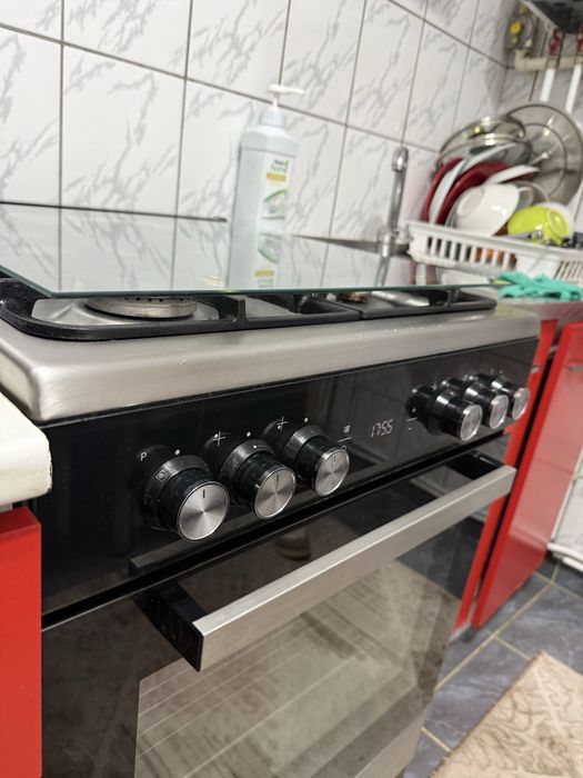 Aragaz Beko cu cuptor electric