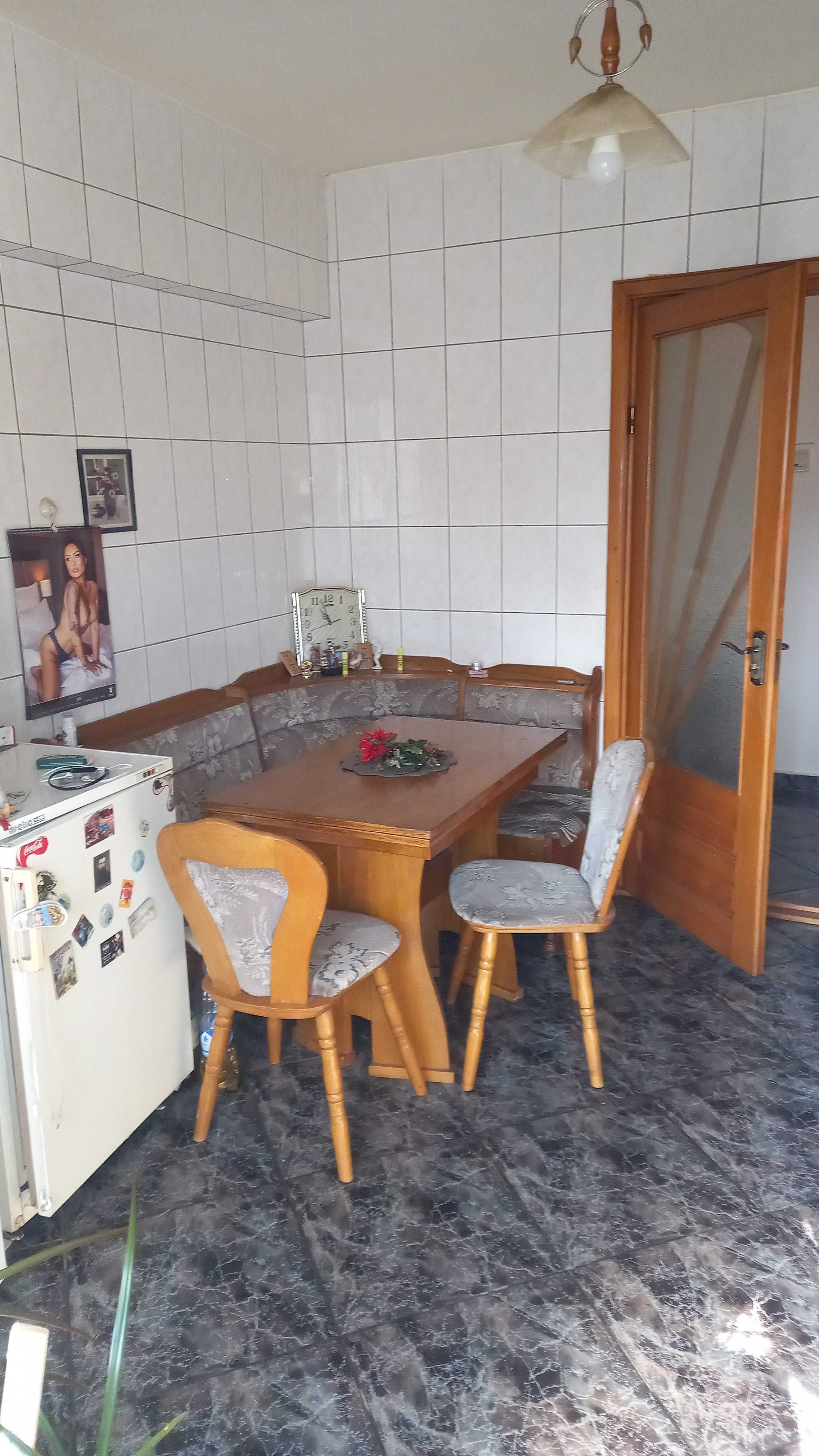 Vand apartament 3 camere