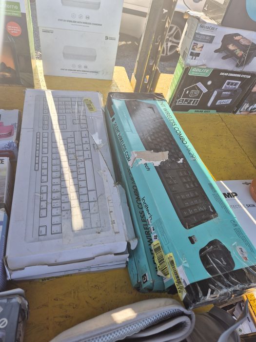 Tastaturi logitech wifi cu maus combo