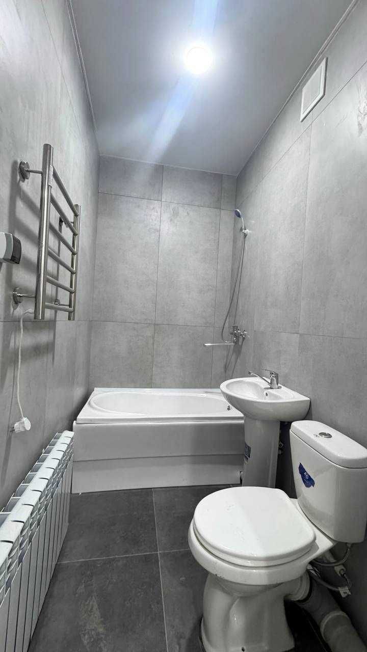 Студия 28 м² + терраса 30 м² в Assalom Sohil — Яшнабад, Узбум, центр!`