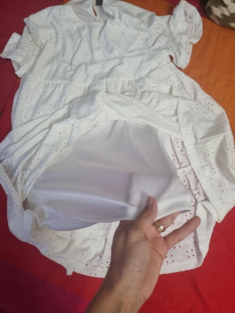 Rochie alba de primavara,vara