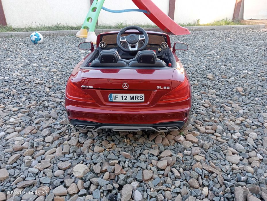 Mașinuță electrică