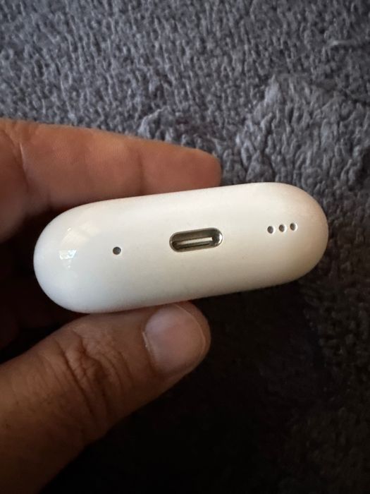 Airpods pro 2 оригинал USB-C кейс LL/A оригинал