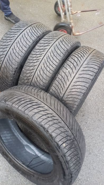Vând cauciucuri Michelin  Pilot Alpin 5.   235/60R18 M+S 2023