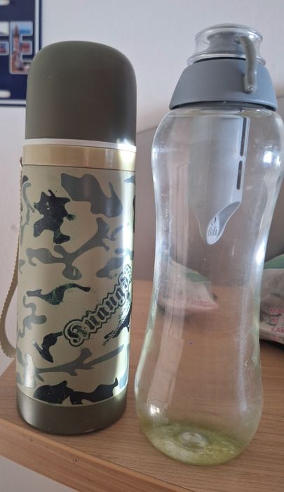 1бр. Шише с филтър и 1бр. Термус