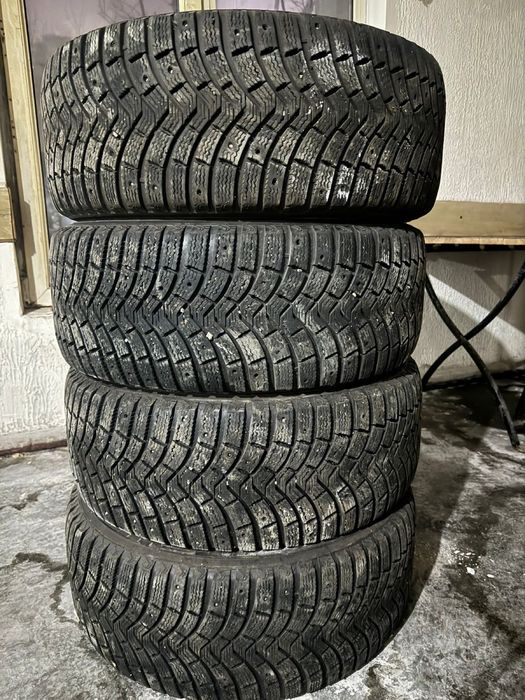 мичлен 235/55/18 срочно продаеться