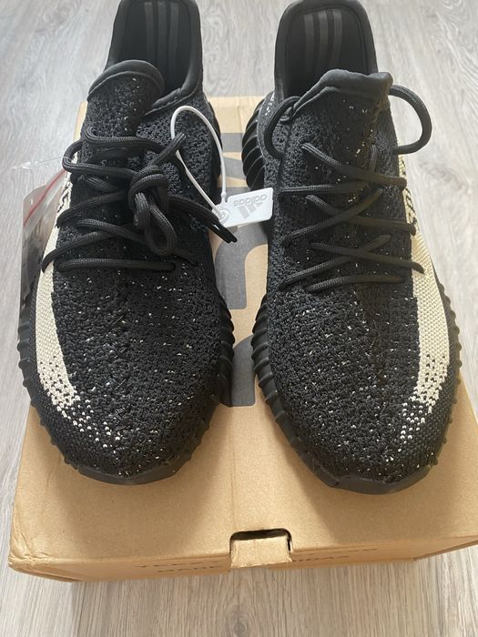 Yeezy SPLY 350 alb cu negru