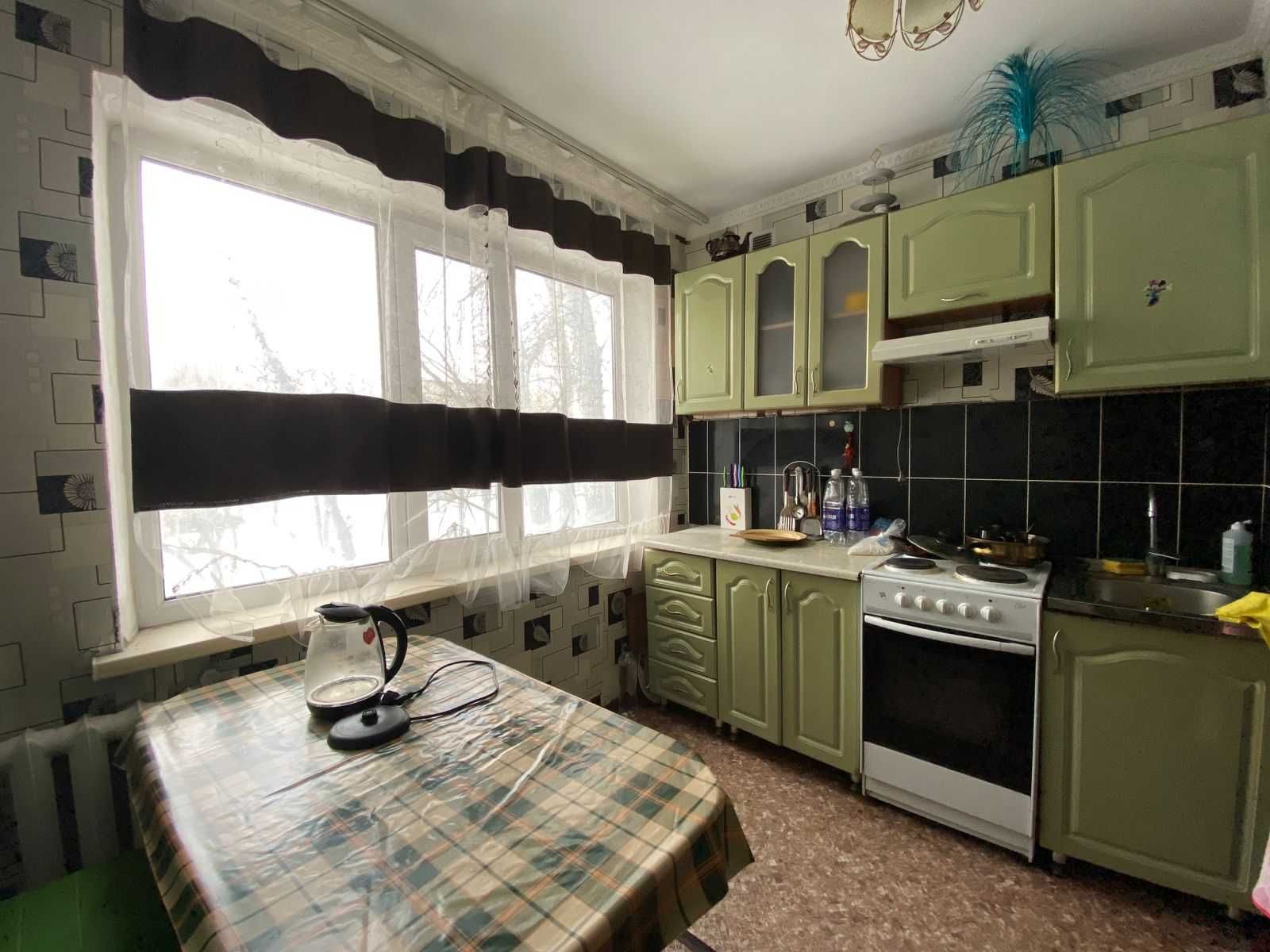 Продам 2-х ком. квартиру!! - 22 мкр.