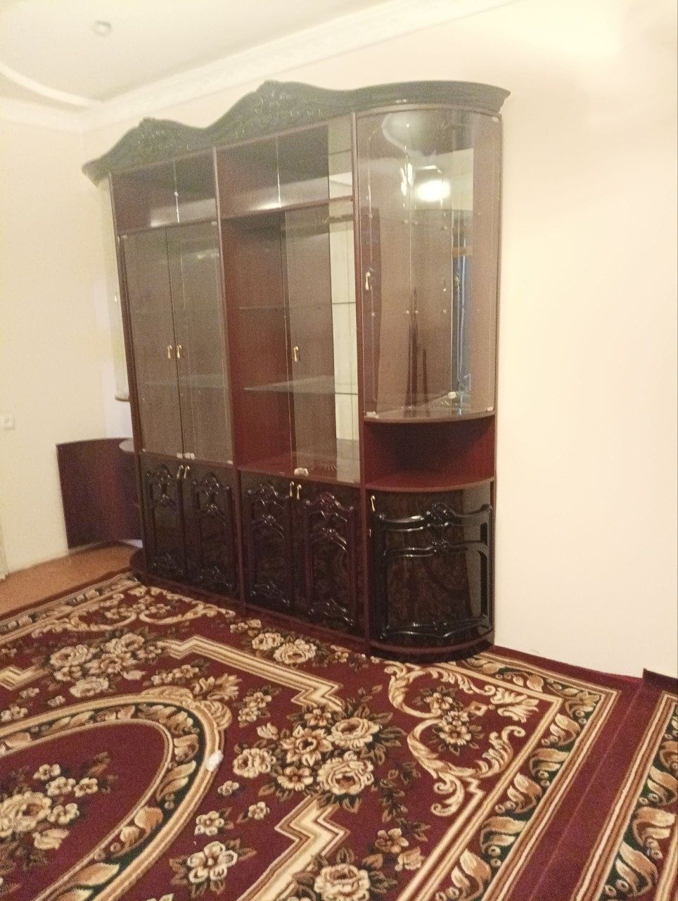 Хорошая качественная стенка продам