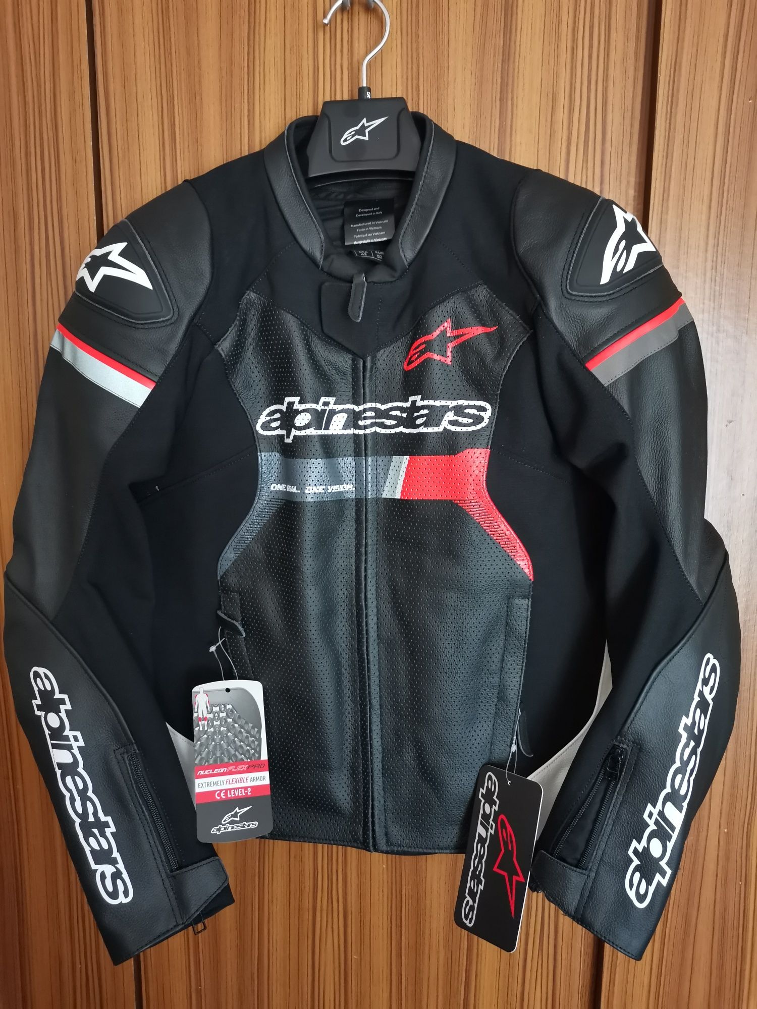 Ново кожено яке за мотор Alpinestars GP Force Air Flow