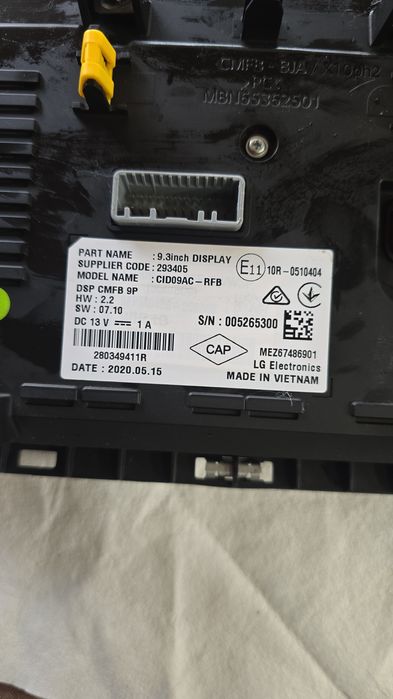 Display mare navigatie EasyLink ( Arkana , Clio 5 , Captur 2, Zoe )