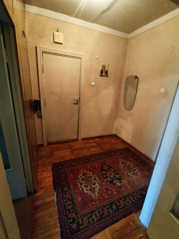 Продаётся Квартира Чиланзар 8. 2в3/2/4 Кирпич 77 серия