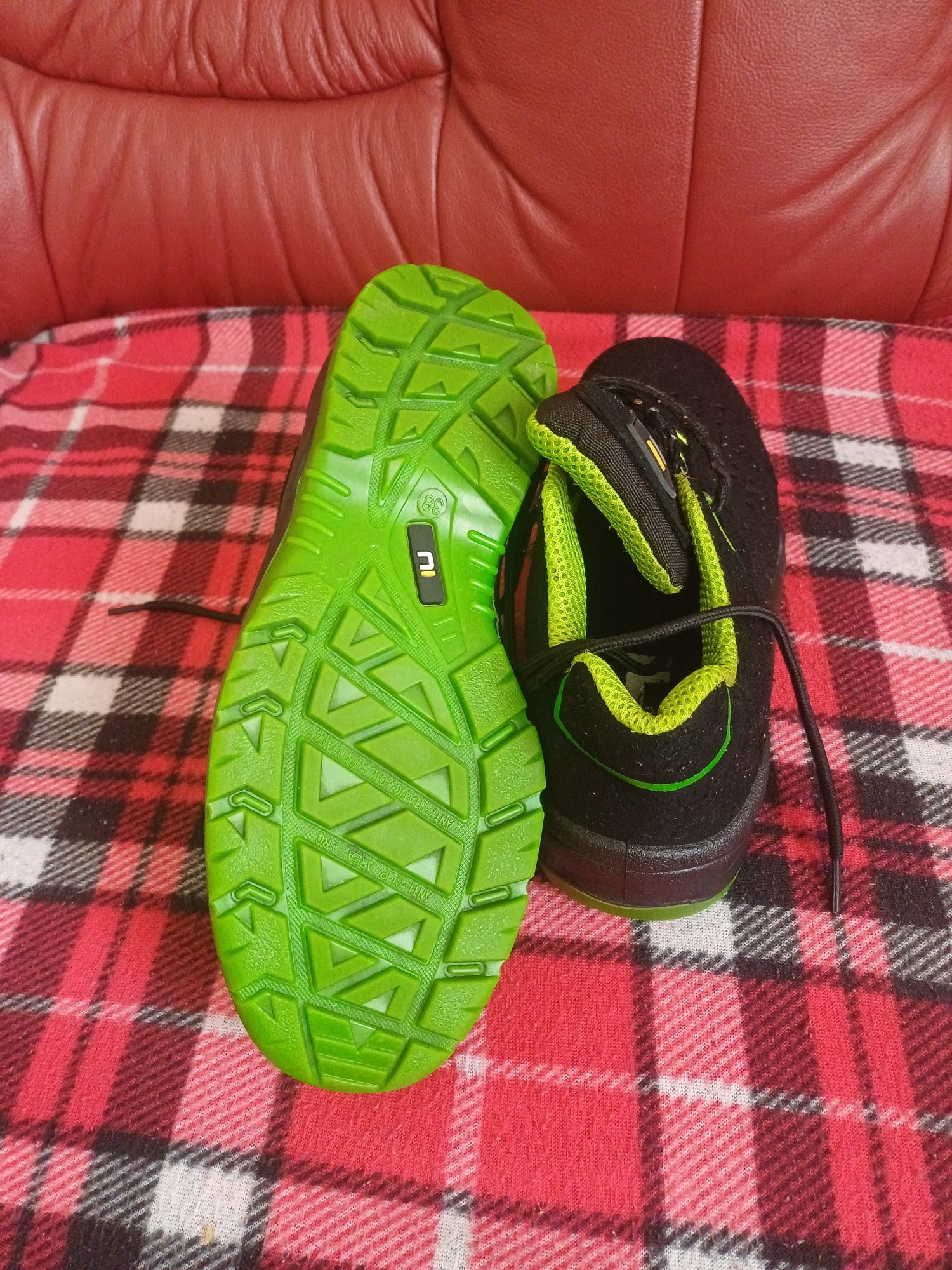 Pantofi lucru mărimea 38