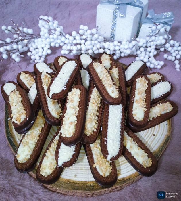 Prăjituri,dulciuri și jucării- livrare la domiciliu