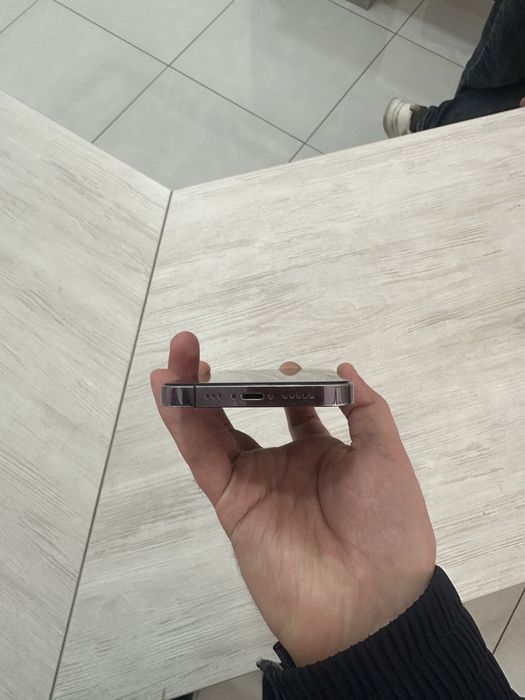 Iphone 14 pro Purple