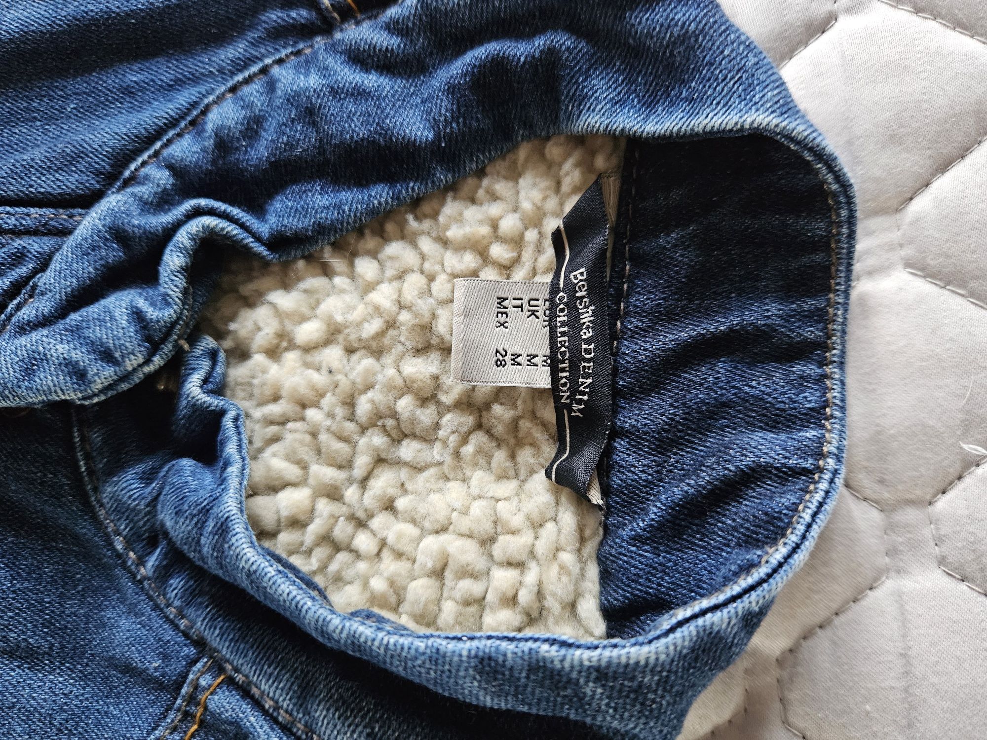 Geaca jeans dama Bershka S, imblanita