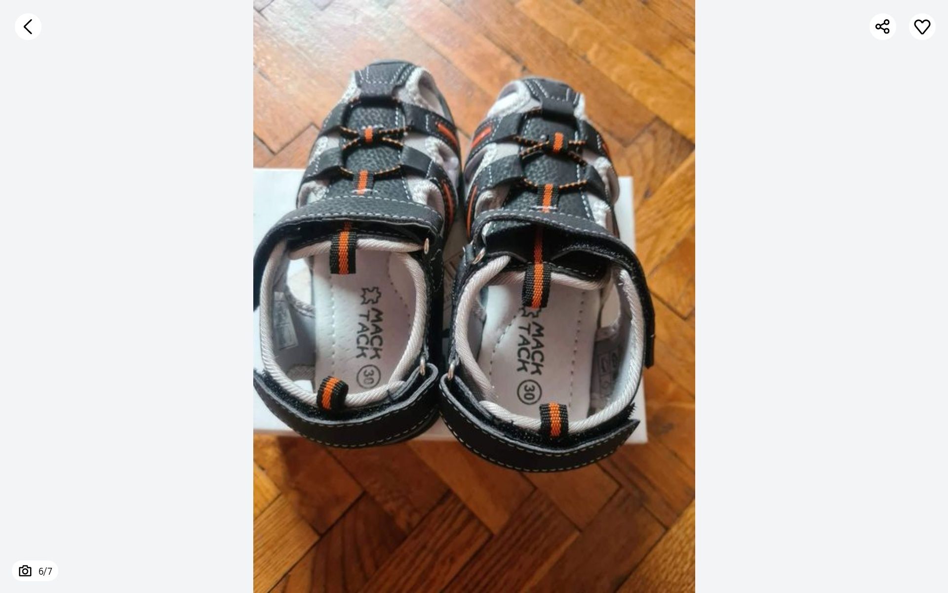 Продавам сандали и пантофи
