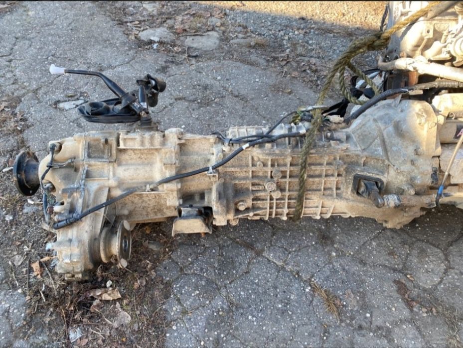 Cutie Viteze Ford Ranger 2.5 Mazda BT 50 an fabricație 2010