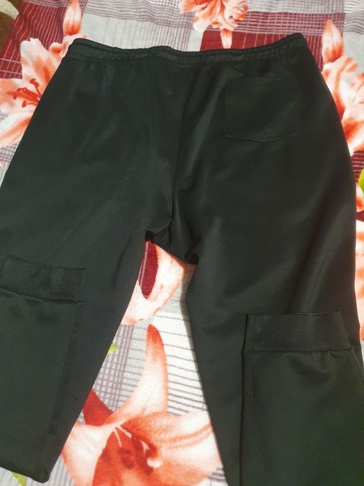 Pantaloni negri marime mare