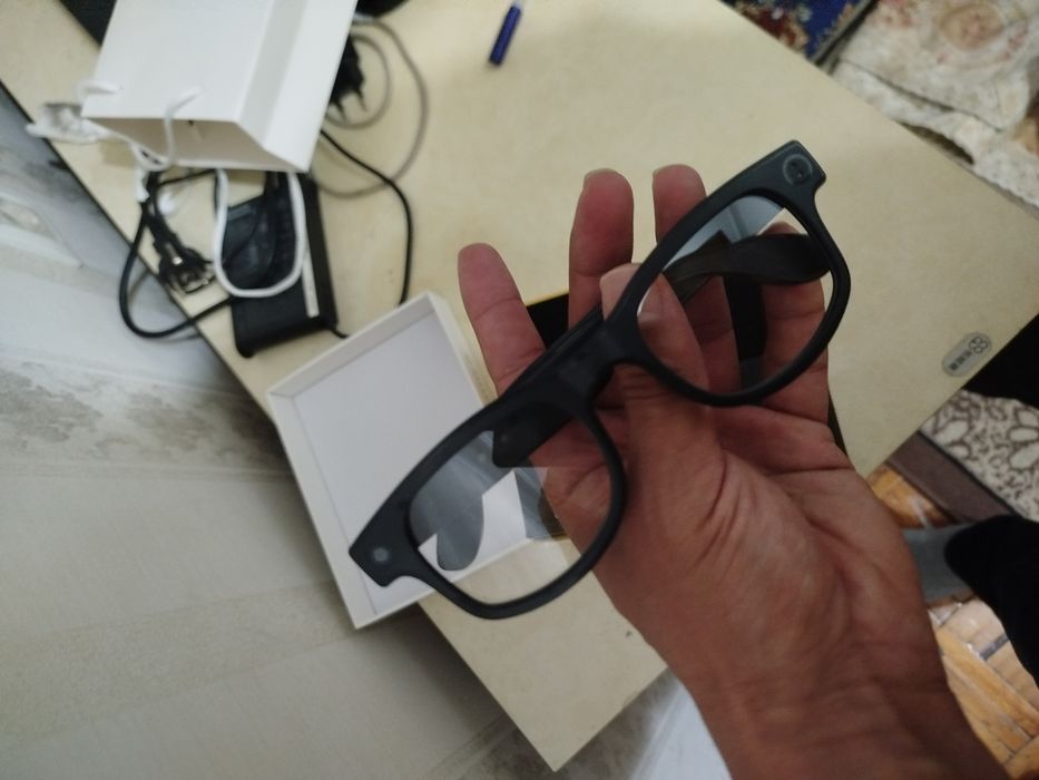 Aqilli ko'zoynak (smart ko'zoynak)