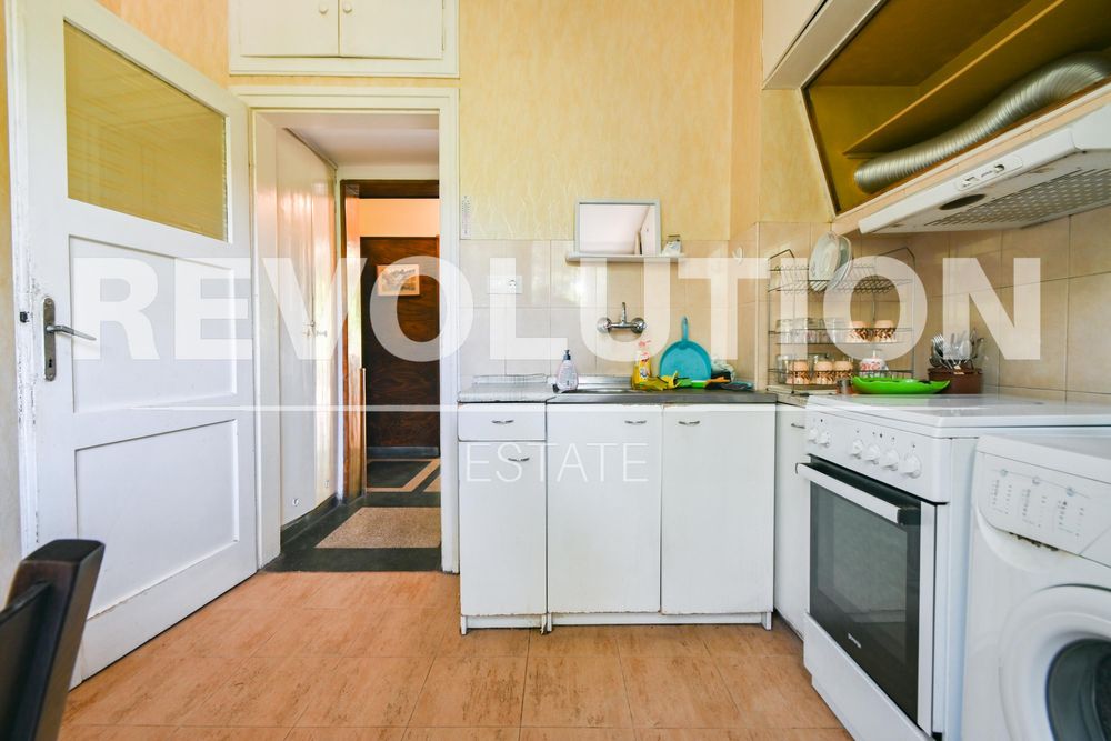 Дава се под наем Тристаен апартамент в София, Яворов - 93 кв.м за 750 € - Снимка #4
