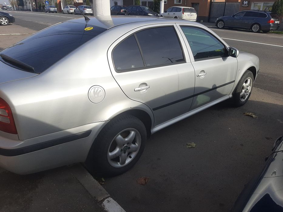 Skoda octavia 1.6 gpl