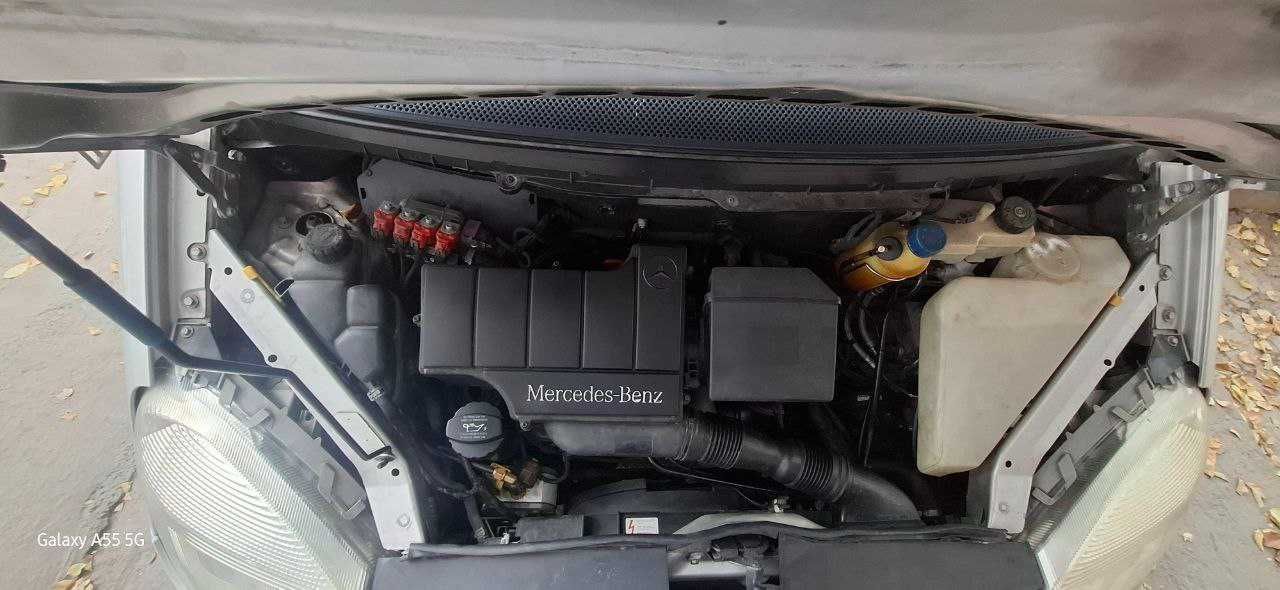 Mercedes-Benz Vaneo 2003г. Просторный минивэн для семьи и бизнеса