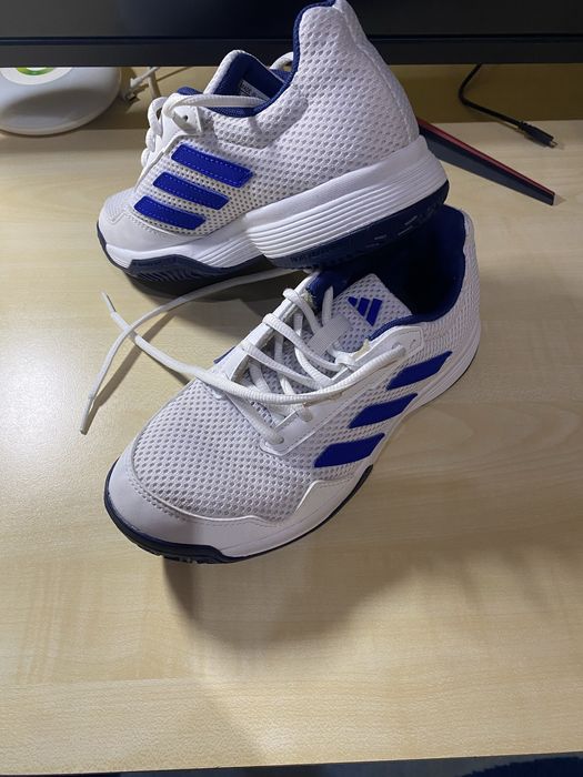 Детски обувки за игра