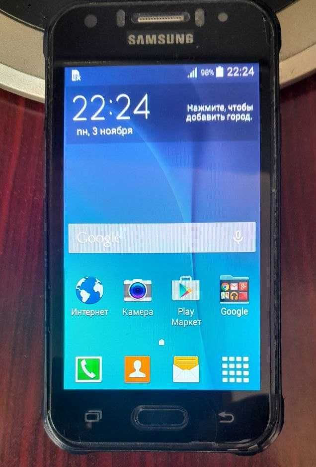 Продаётся смартфон Galaxy J1 ace