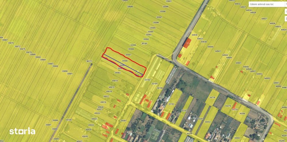 Terenuri libere intravilane, 1.400 mp + 3.000 mp (4.400 mp).