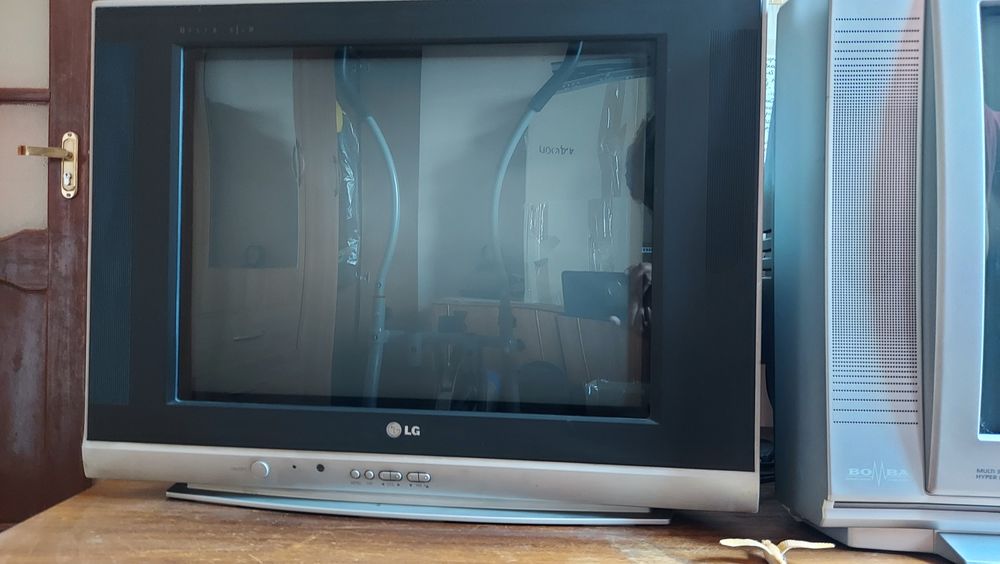 Телевизоры Тошиба и  LG в отличном состоянии
