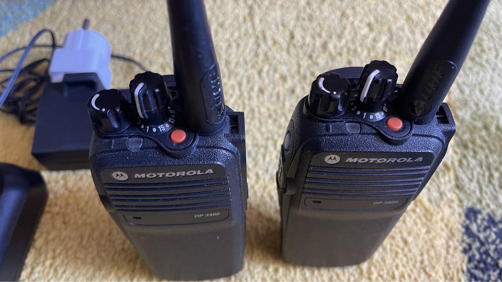 Set statii emisie Motorola DP3400 UHF digital + analog